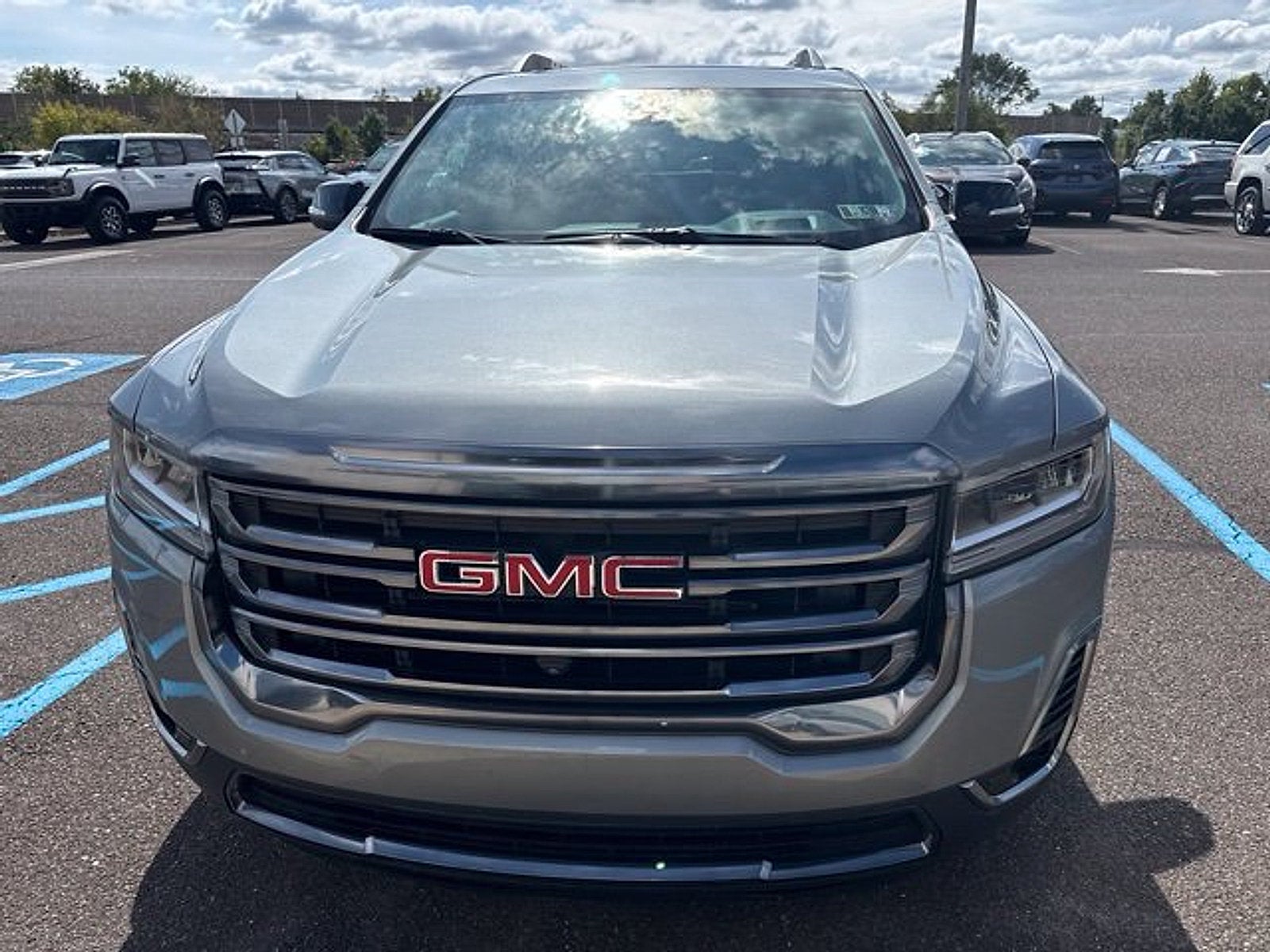 2023 GMC Acadia AT4