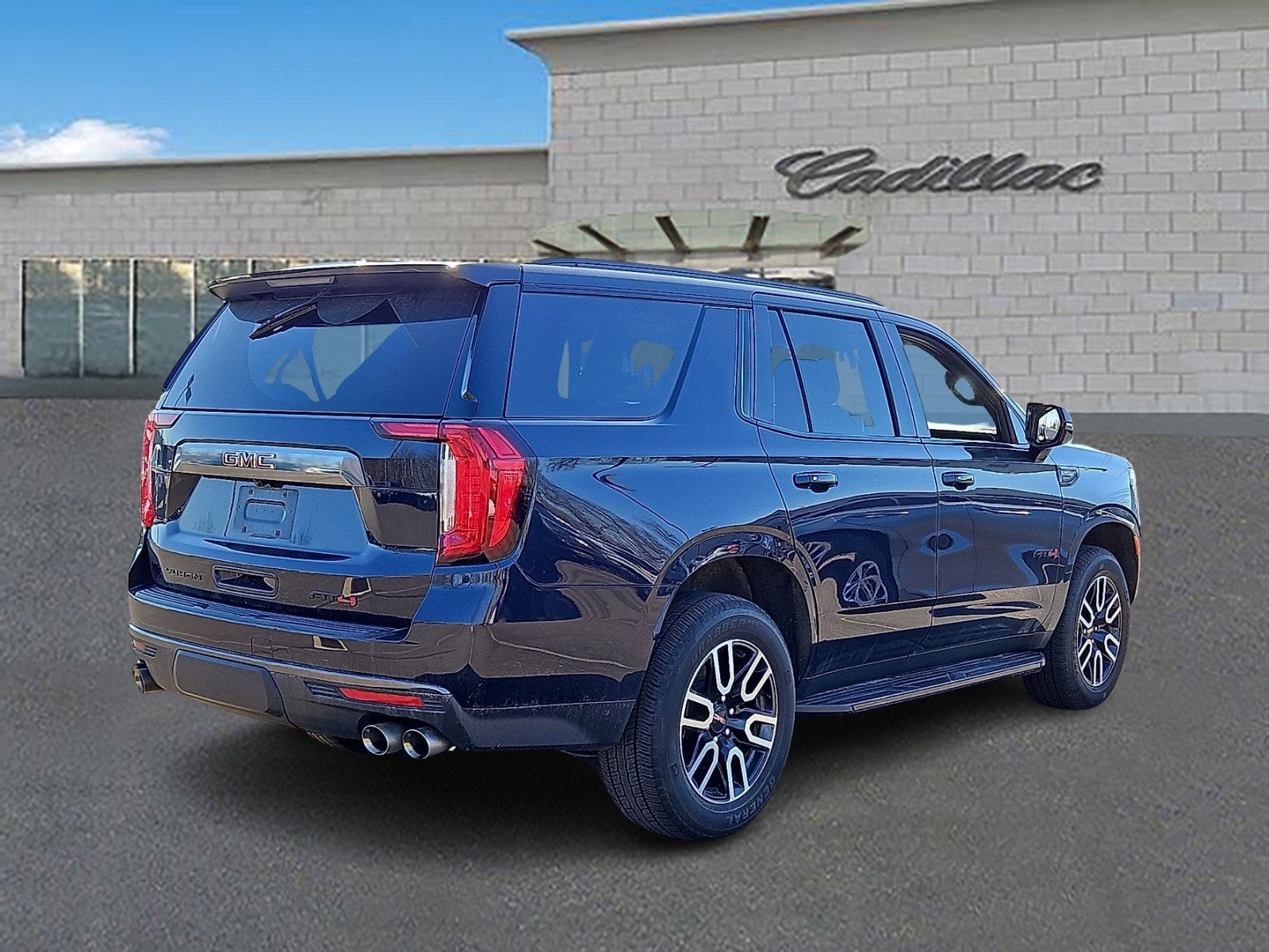 2022 GMC Yukon AT4