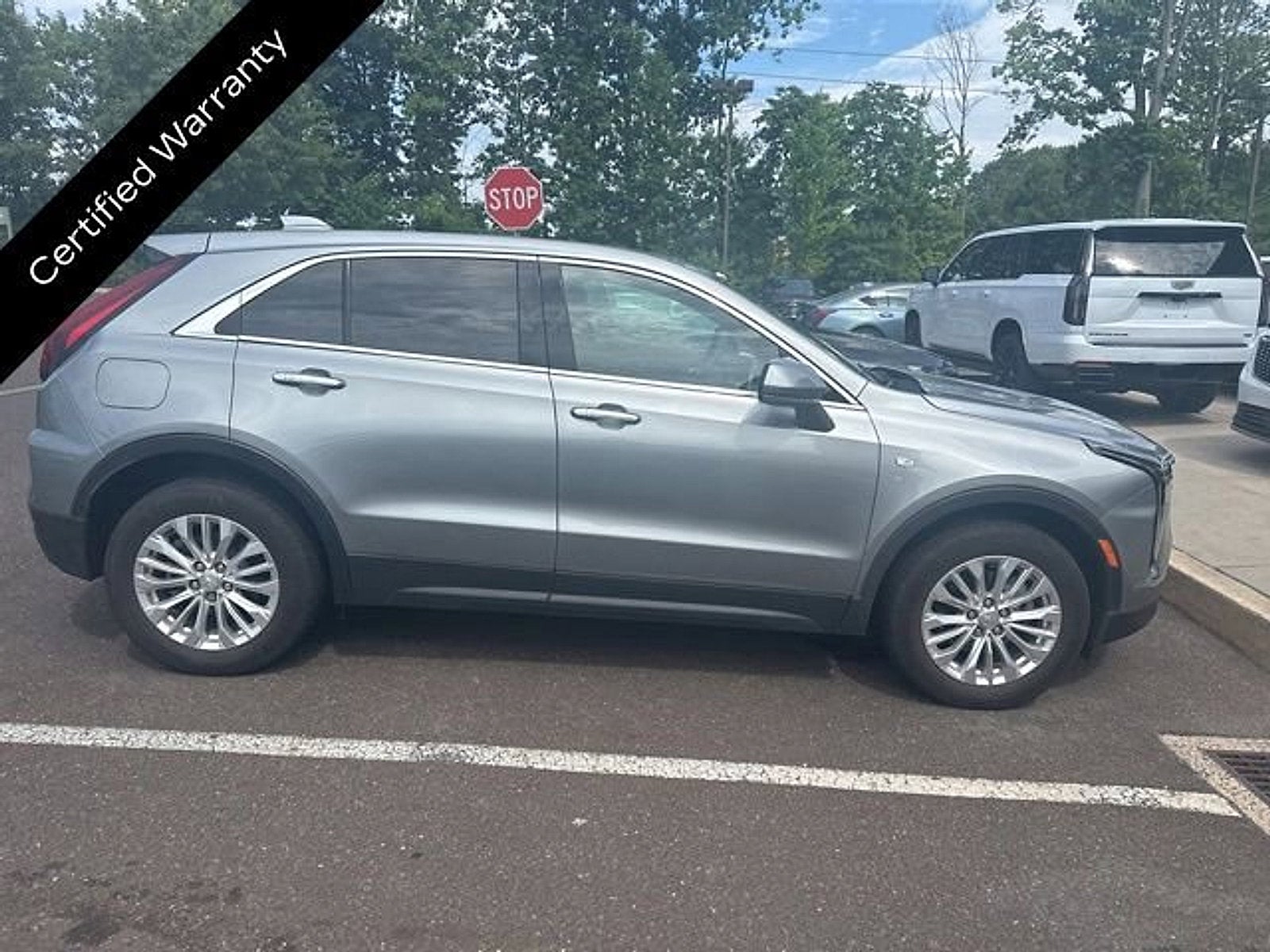 2024 Cadillac XT4 Luxury