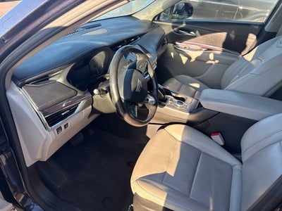 2023 Cadillac XT4 AWD Luxury