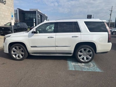 2016 Cadillac Escalade Luxury Collection