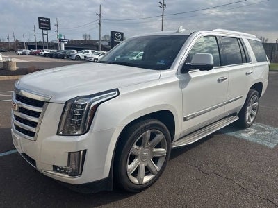 2016 Cadillac Escalade Luxury Collection
