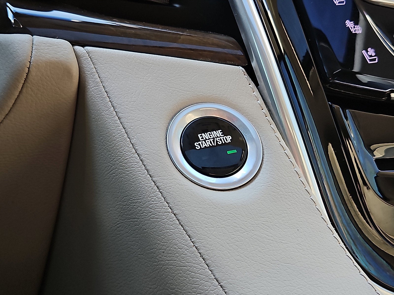 2018 Cadillac Escalade Premium Luxury