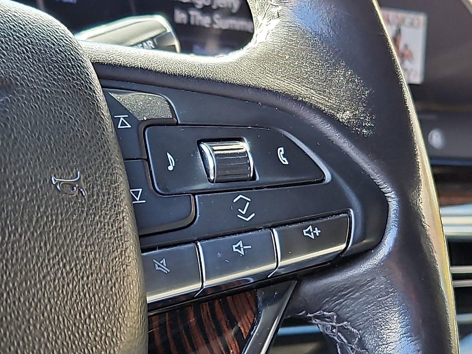 2024 Cadillac Escalade ESV Luxury