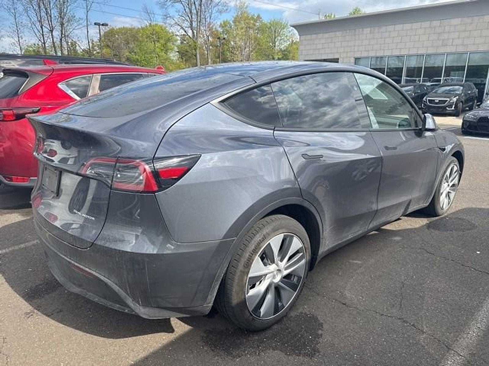 2023 Tesla Model Y Long Range