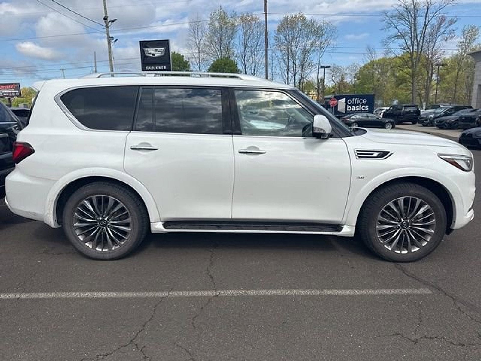 2019 INFINITI QX80 LUXE