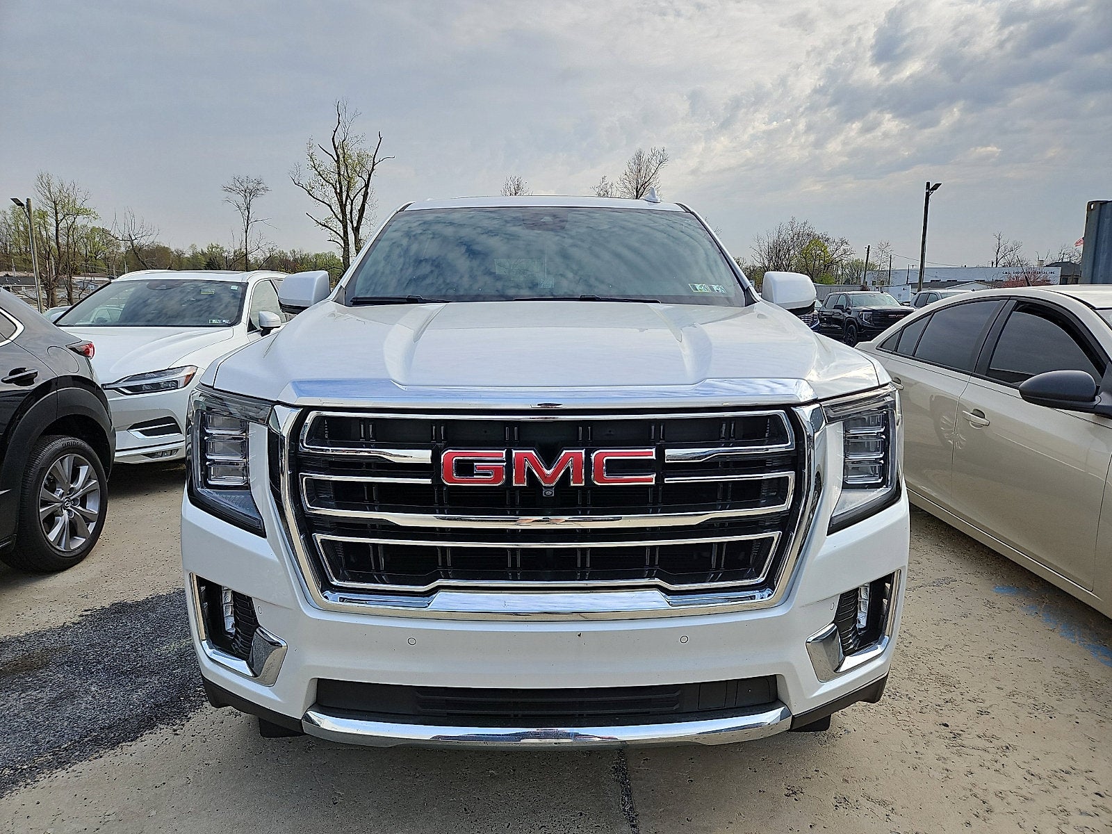 2023 GMC Yukon XL SLT