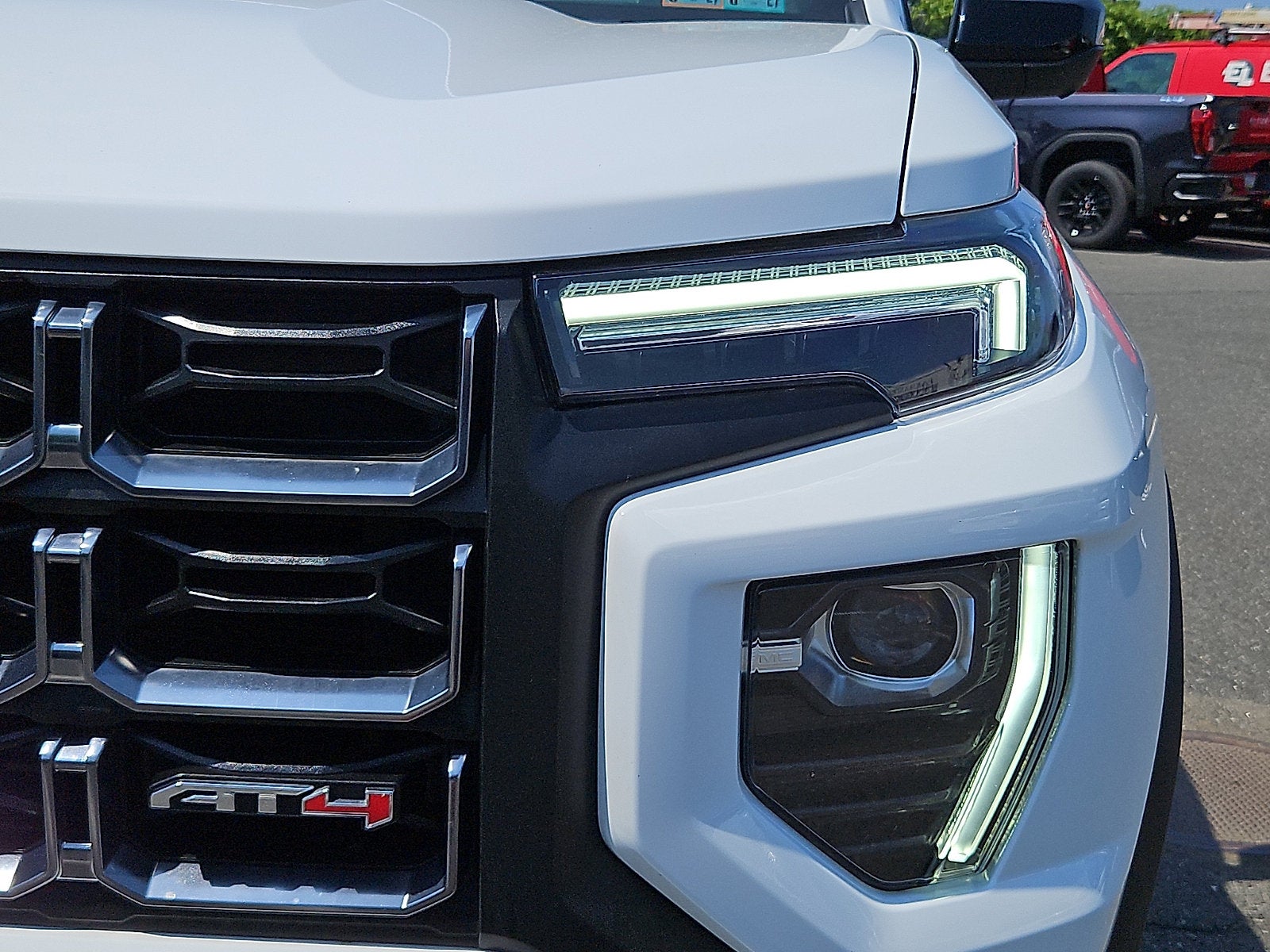 2023 GMC Canyon AT4