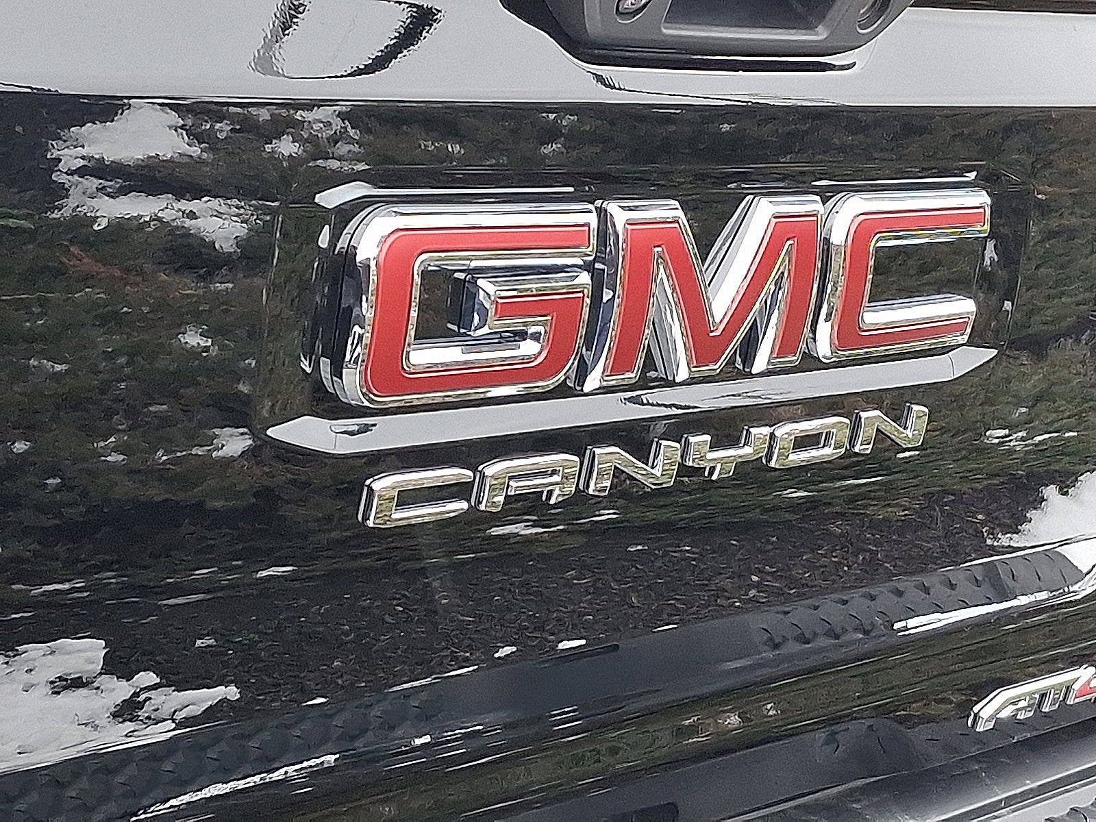 2024 GMC Canyon AT4X
