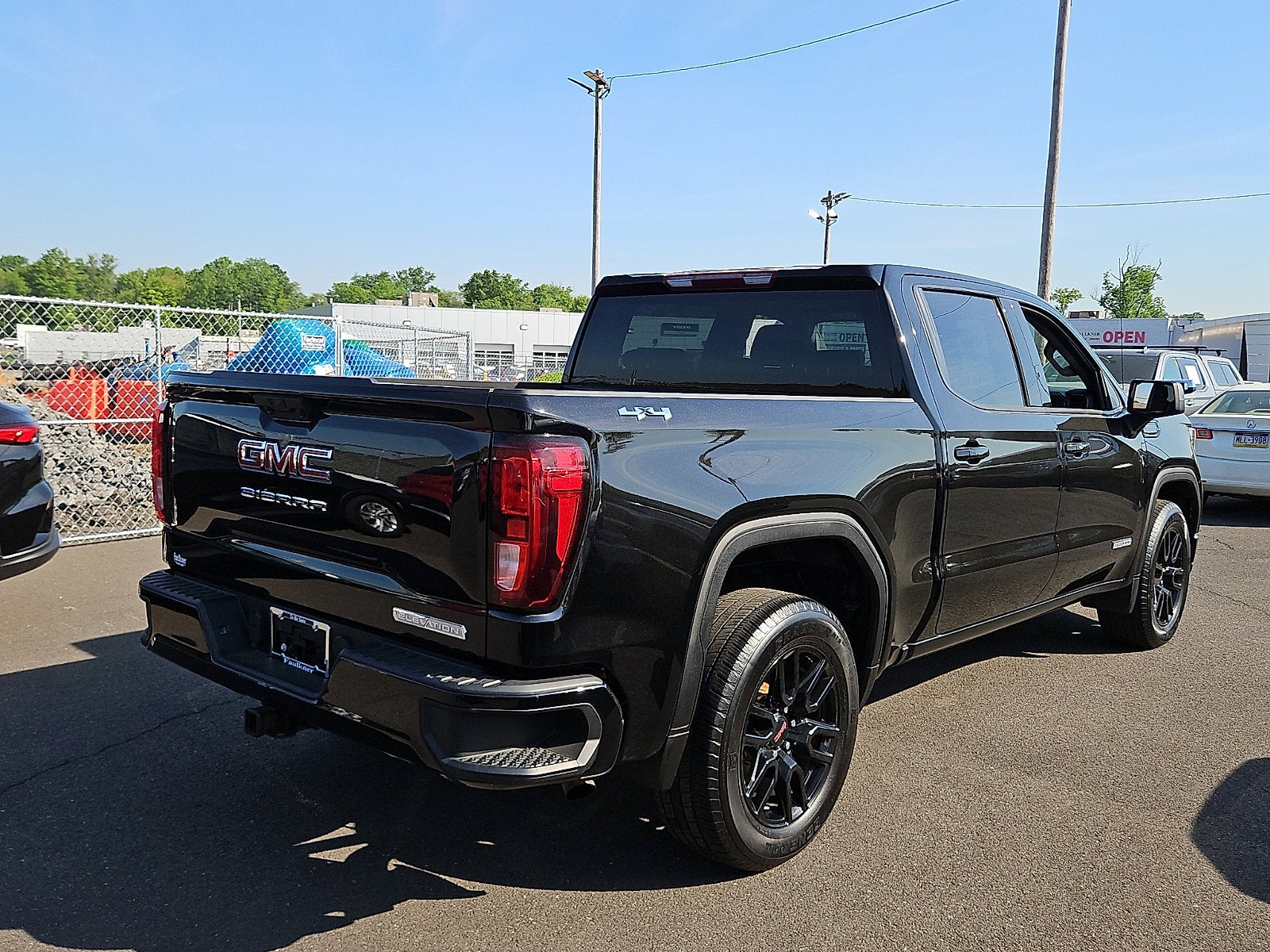 2023 GMC Sierra 1500 Elevation