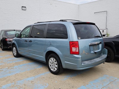 2008 Chrysler Town & Country LX