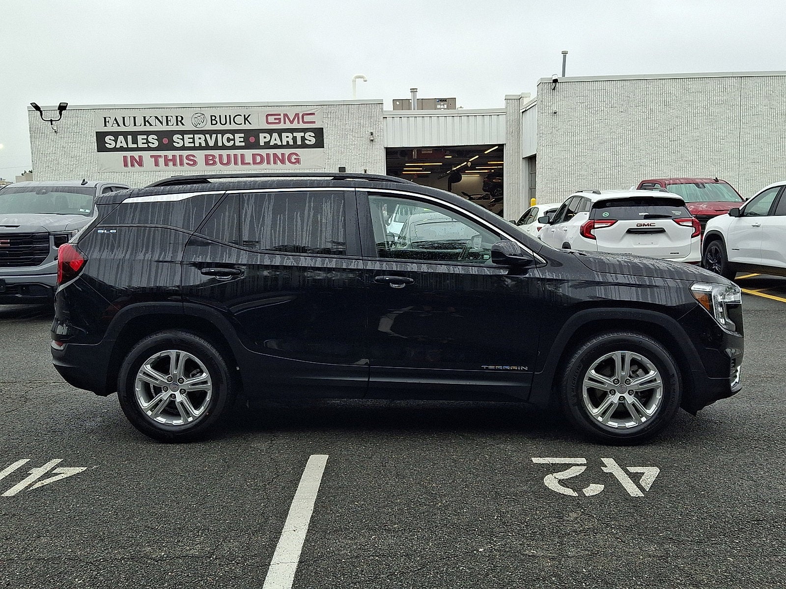 2024 GMC Terrain SLE