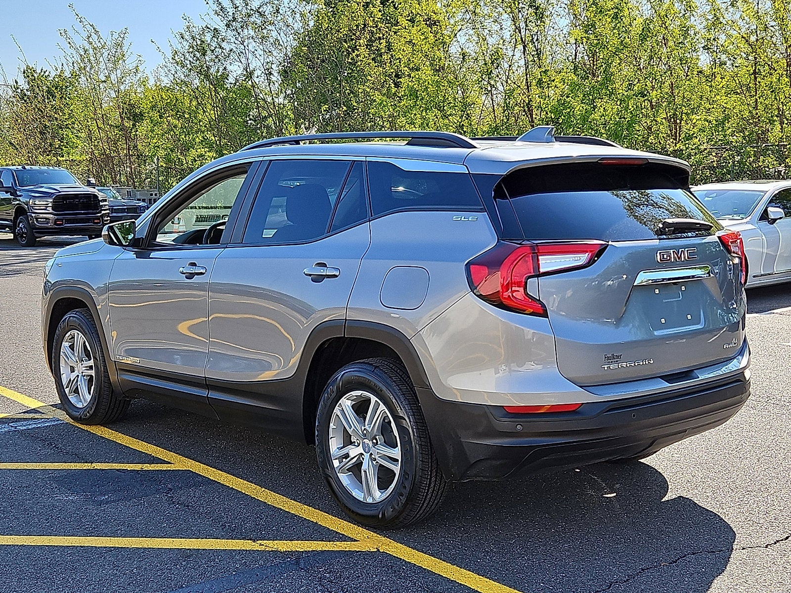 2023 GMC Terrain SLE