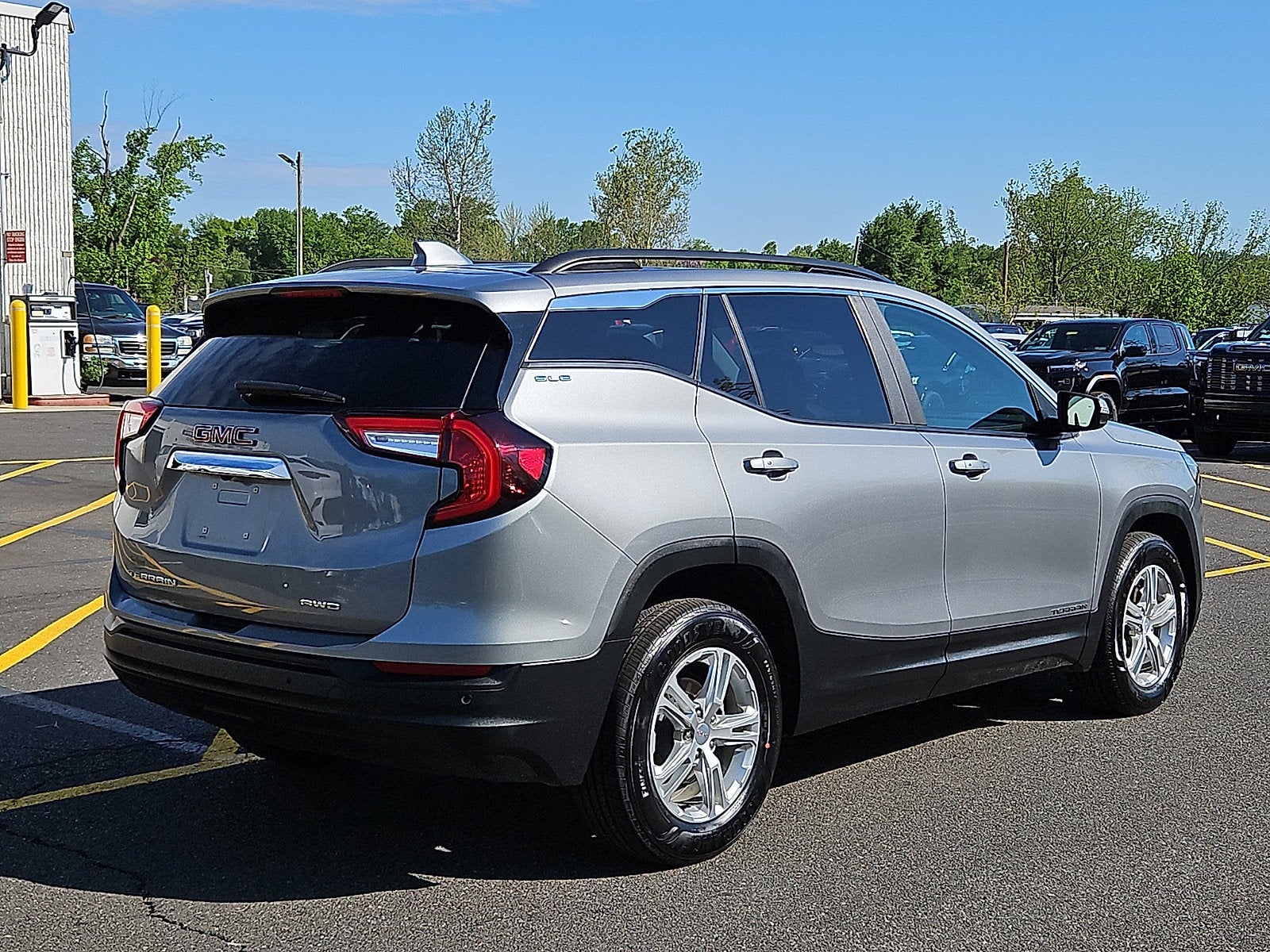 2023 GMC Terrain SLE