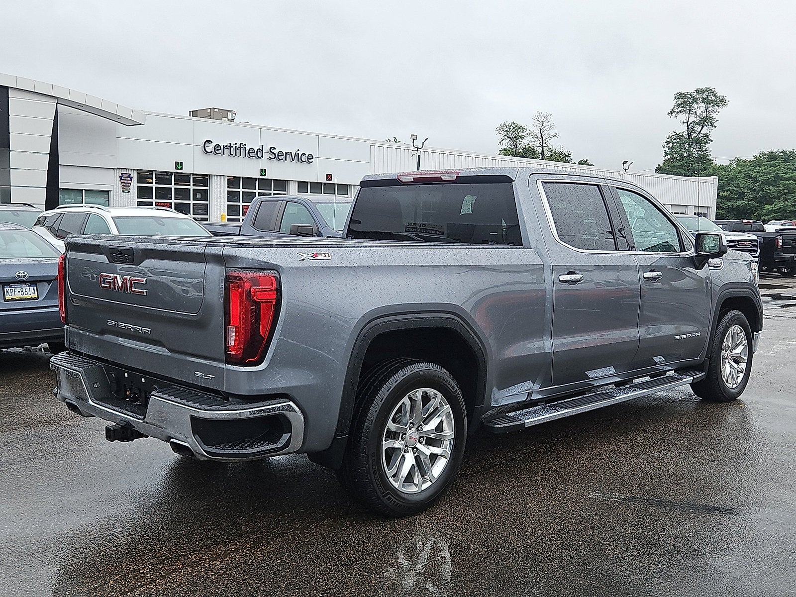 2021 GMC Sierra 1500 SLT