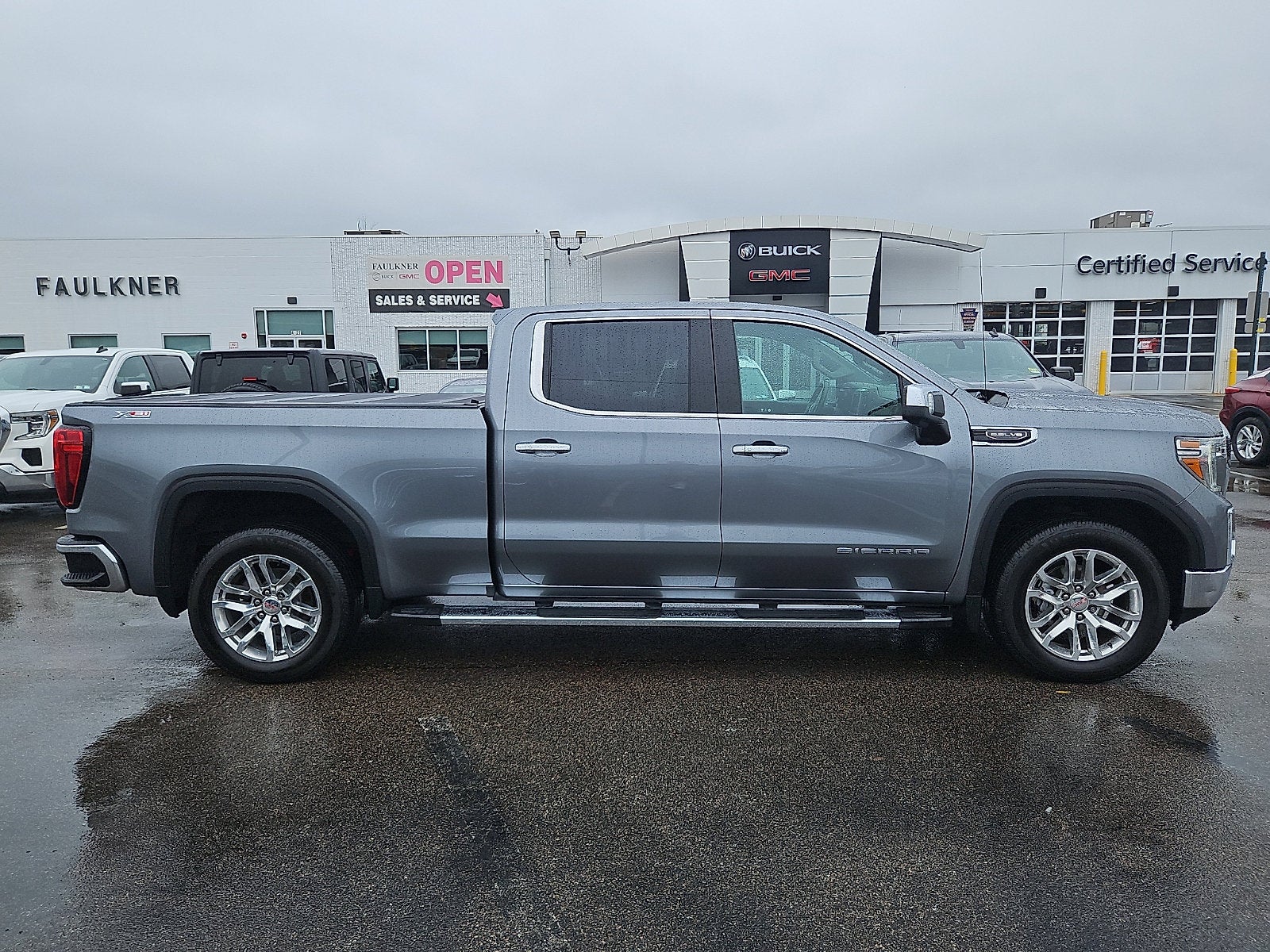 2021 GMC Sierra 1500 SLT