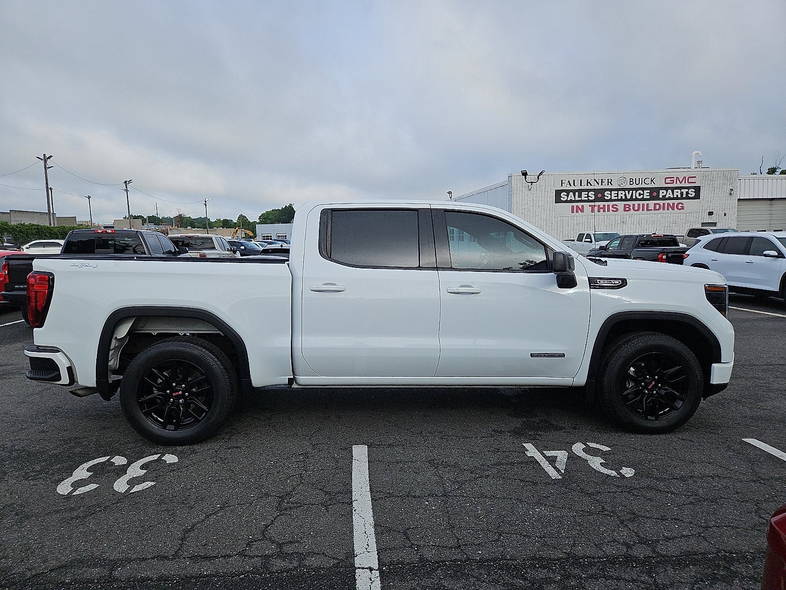 2023 GMC Sierra 1500 Elevation
