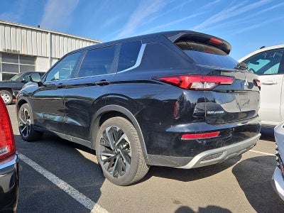 2022 Mitsubishi Outlander SE
