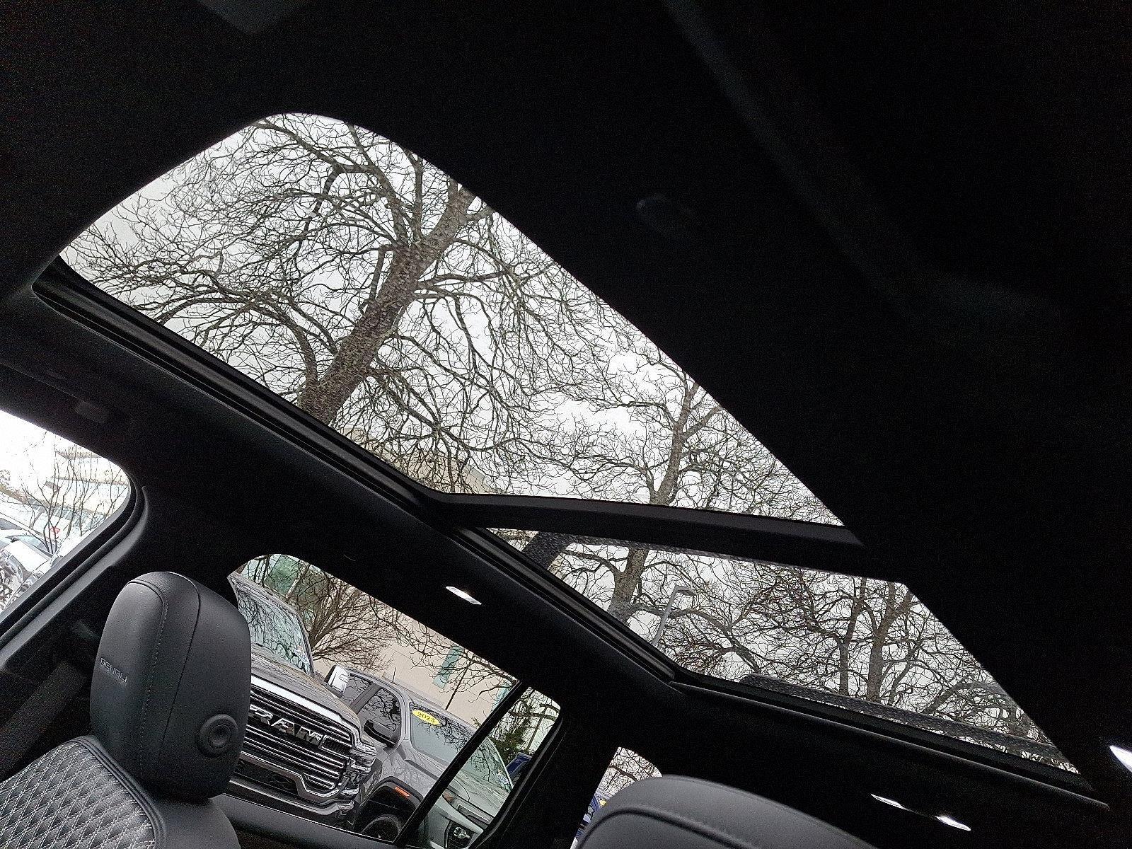 2024 GMC Acadia AWD Denali