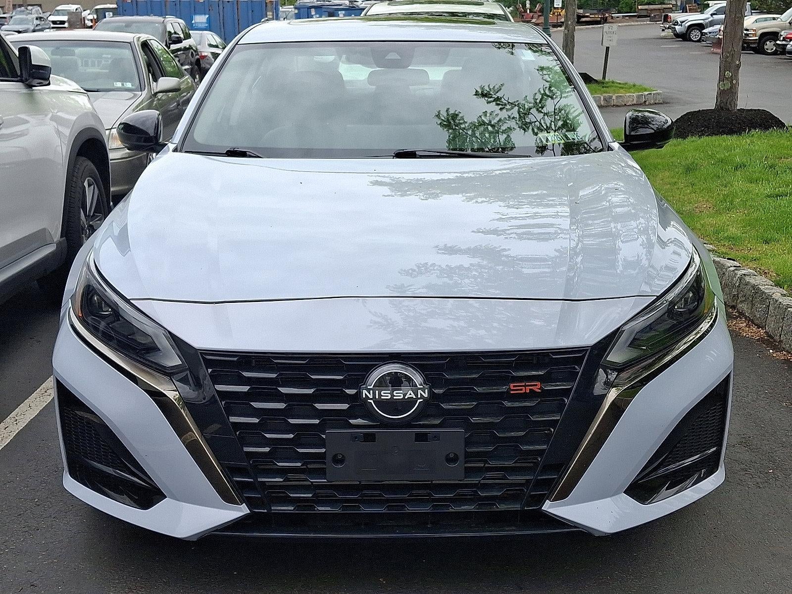 2023 Nissan Altima 2.0 SR Sedan