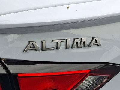 2023 Nissan Altima 2.0 SR Sedan