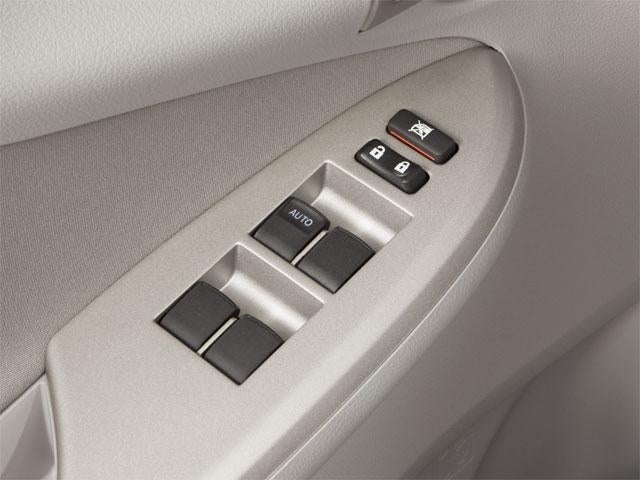 2011 Toyota Corolla 4dr Sdn Auto LE (Natl)