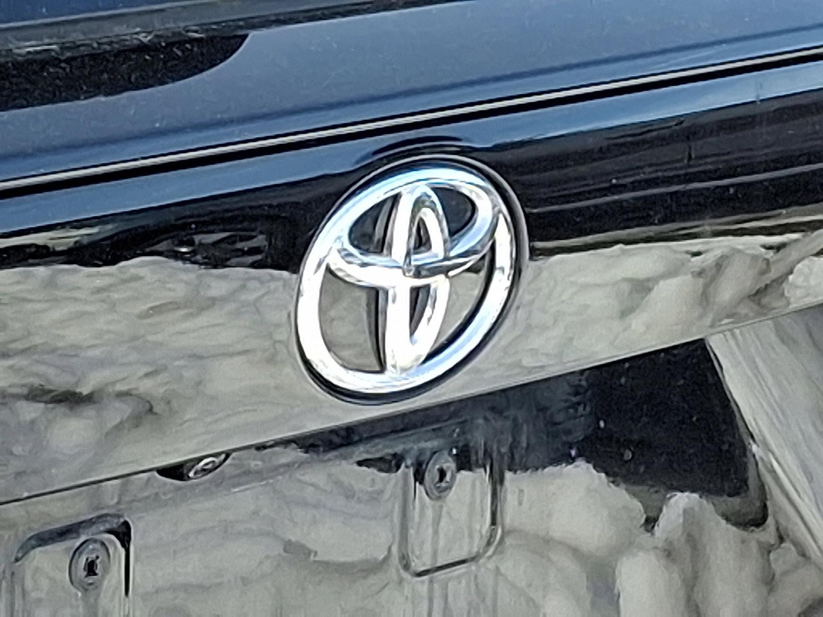 2025 Toyota RAV4 XLE Premium AWD (Natl)