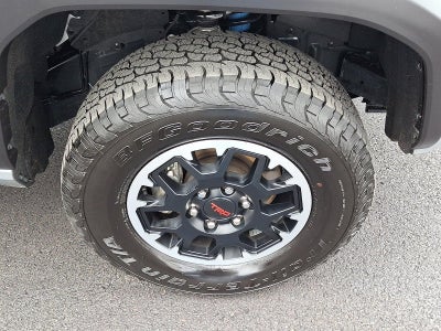 2025 Toyota Tacoma 4WD 4WD SR Double Cab 5' Bed MT (Natl)