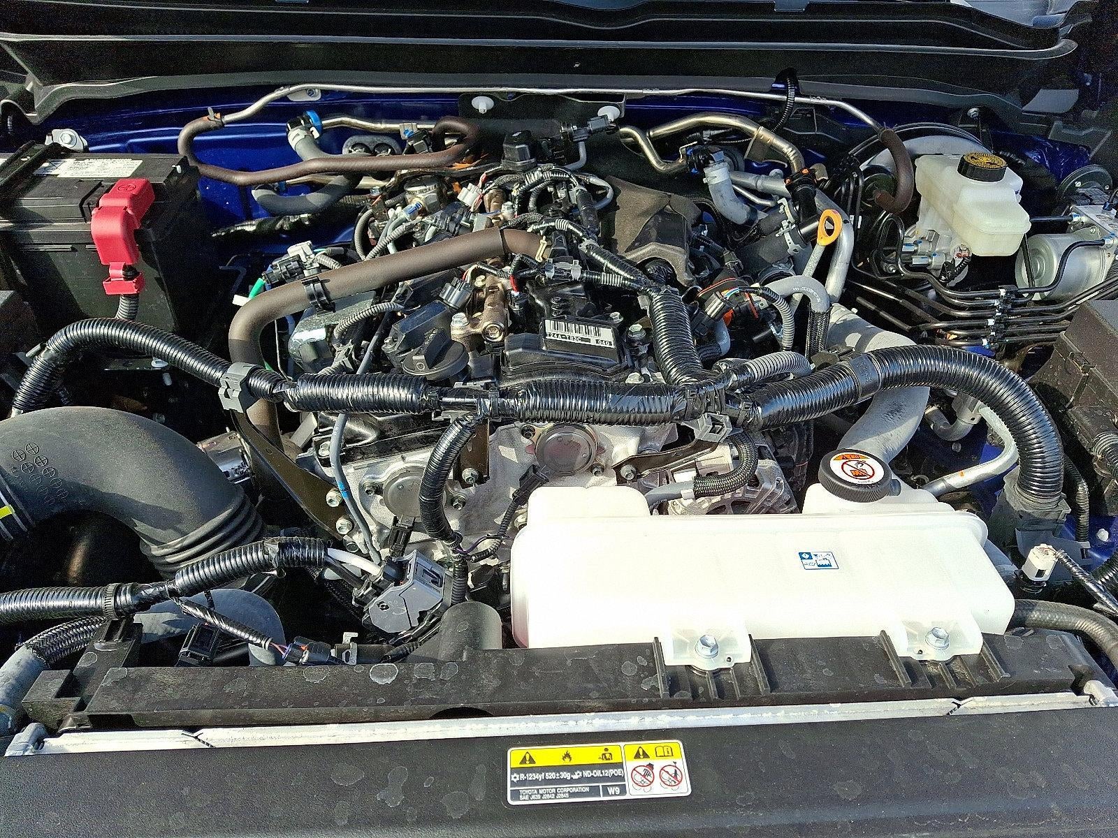 2025 Toyota Tacoma 4WD 4WD TRD Sport Double Cab 5' Bed MT (Natl)