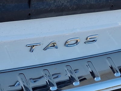 2023 Volkswagen Taos SE 4MOTION