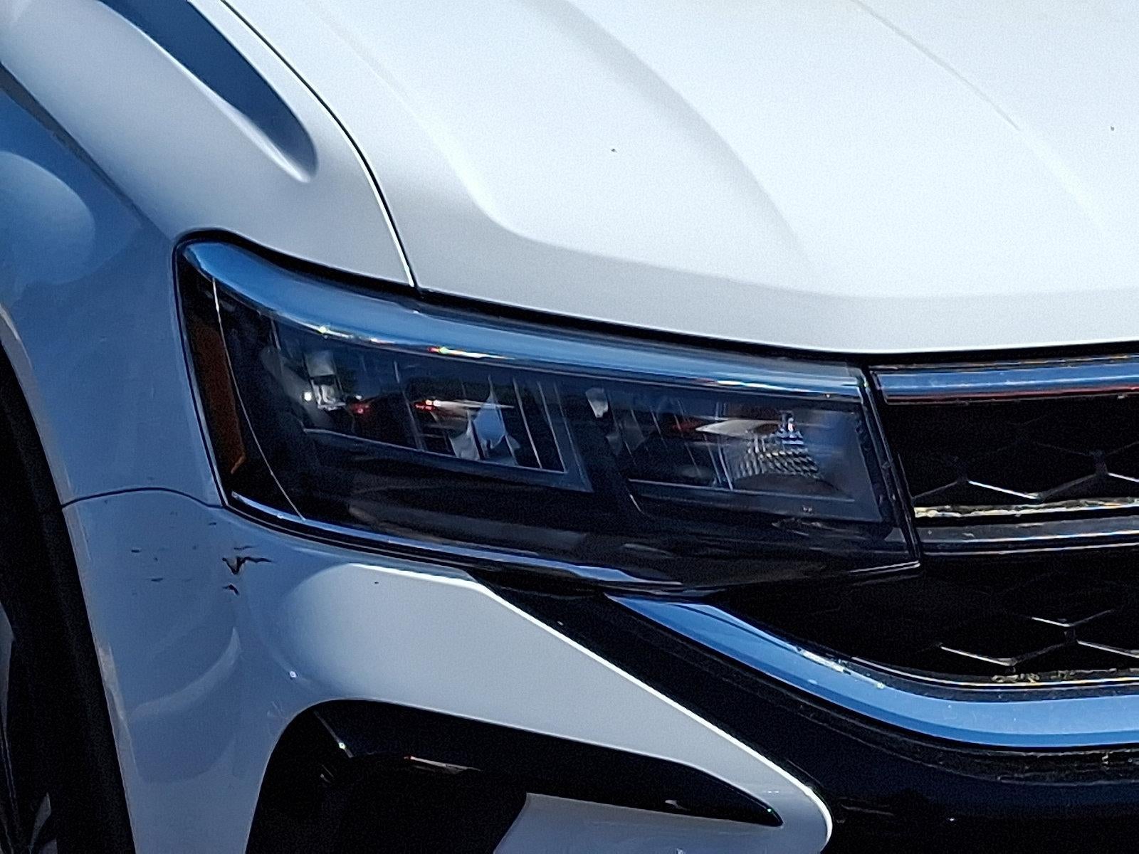 2023 Volkswagen Taos SE 4MOTION