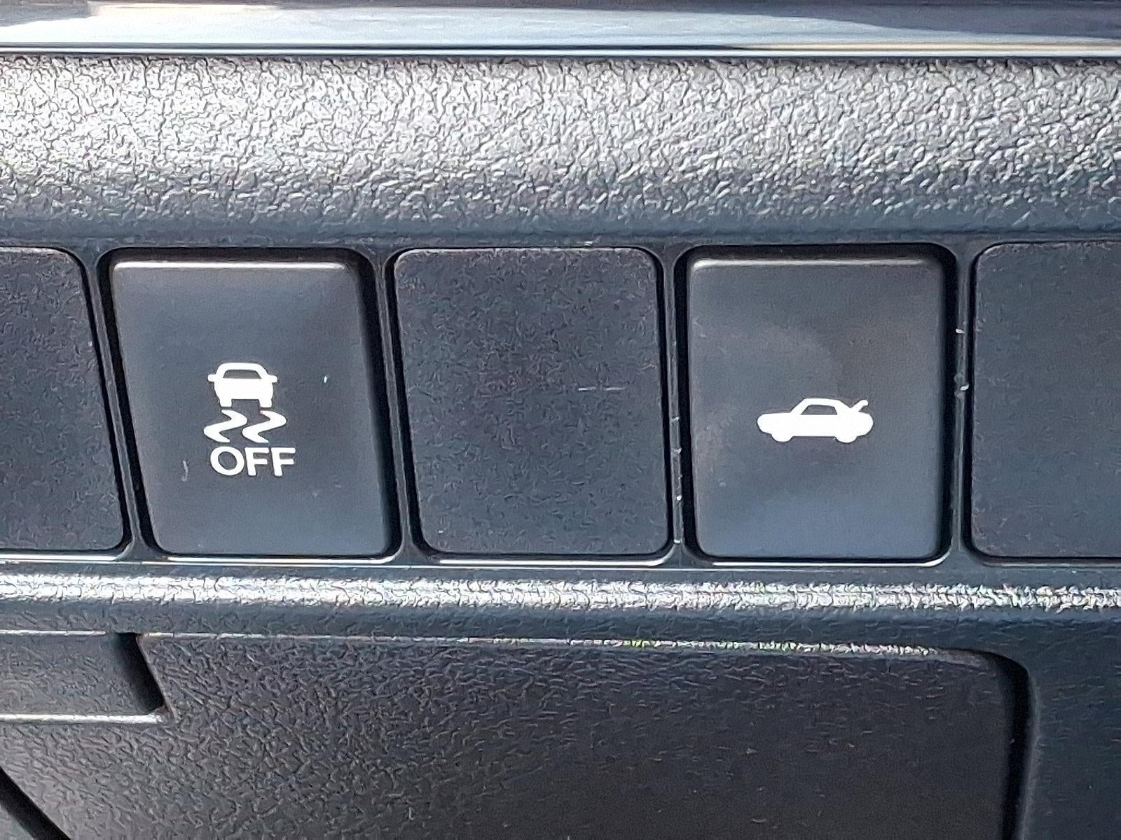 2016 Toyota Avalon Hybrid 4dr Sdn XLE Plus (Natl)