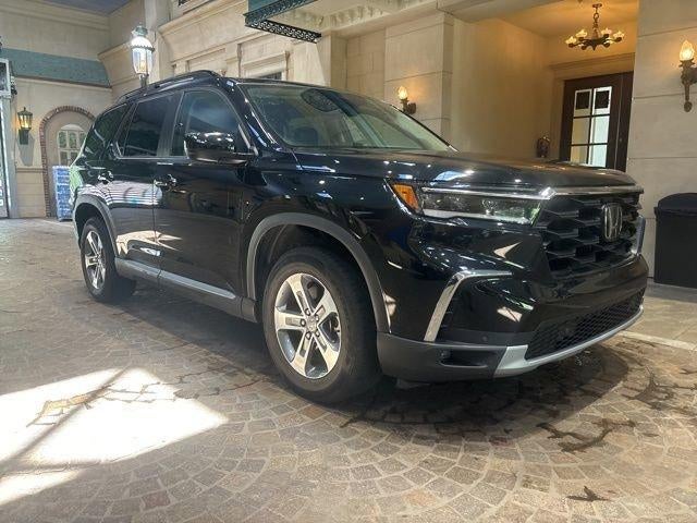 2023 Honda Pilot EX-L 8 Passenger AWD