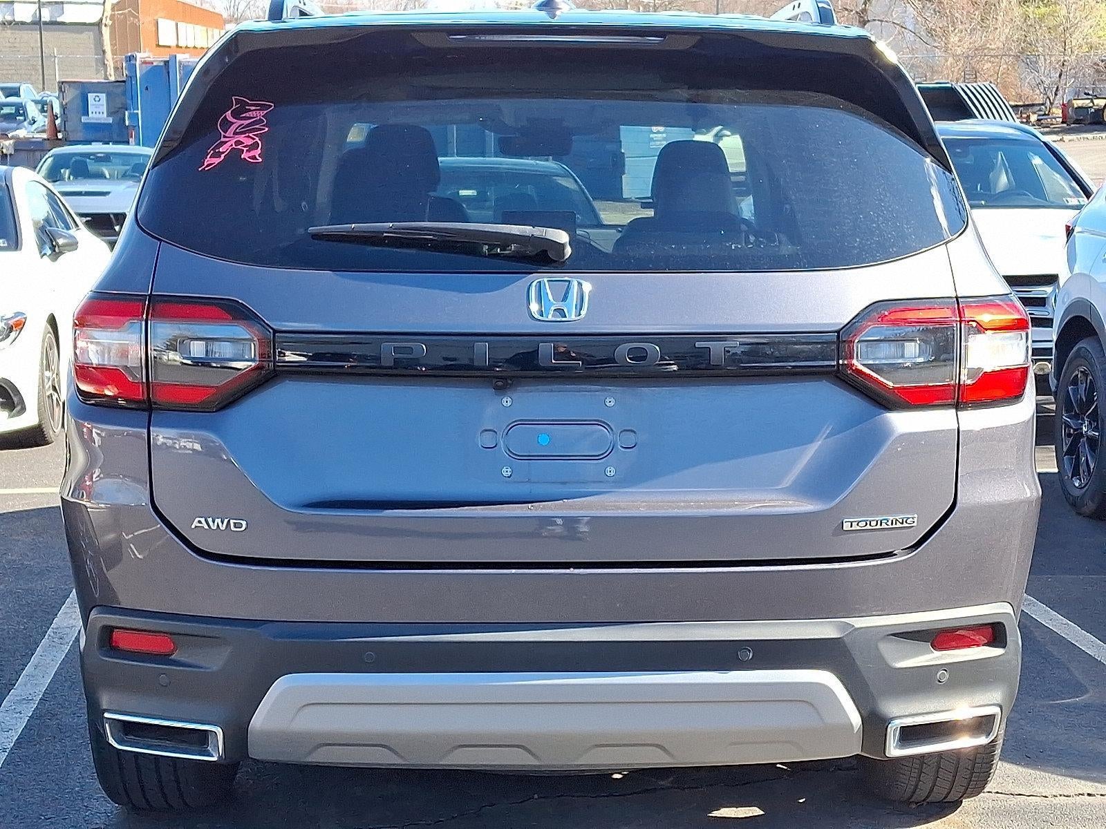 2023 Honda Pilot Touring AWD
