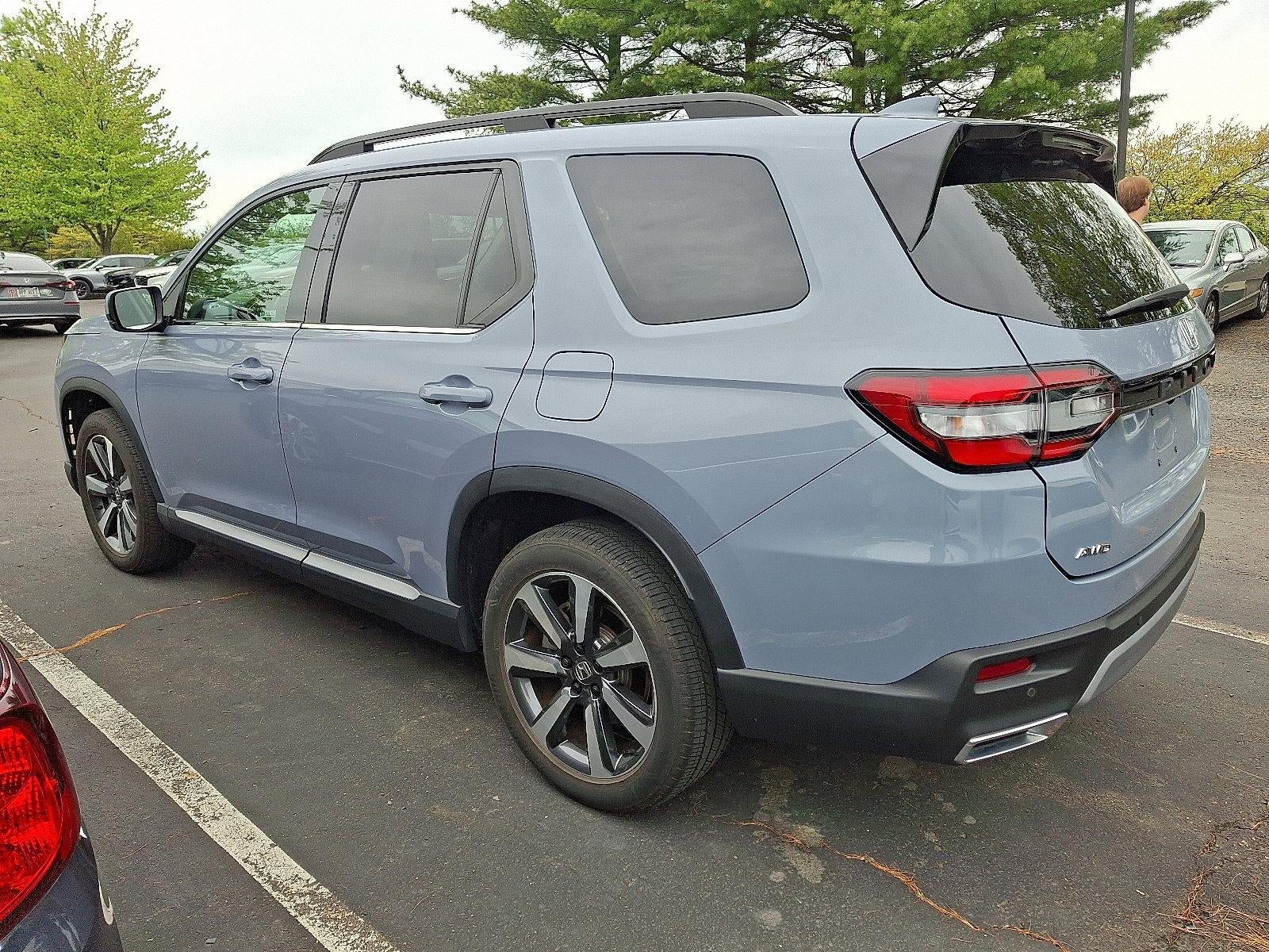 2024 Honda Pilot Touring AWD