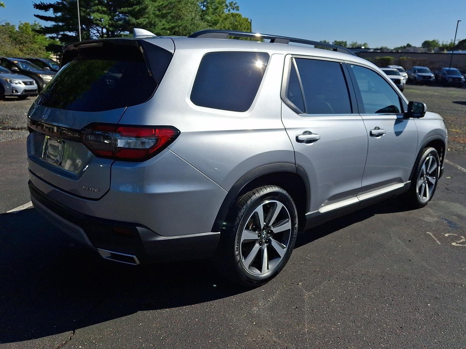2023 Honda Pilot Elite AWD