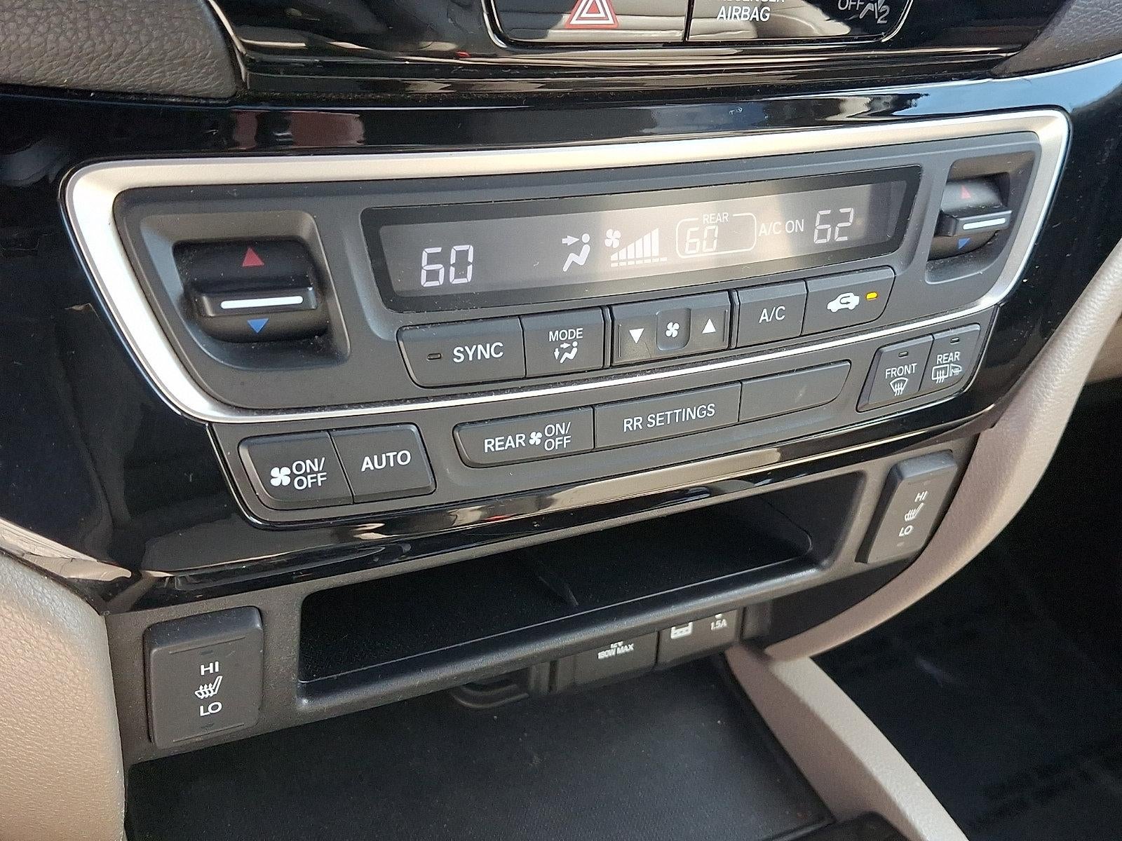 2017 Honda Ridgeline RTL-E 4x4 Crew Cab 5.3' Bed