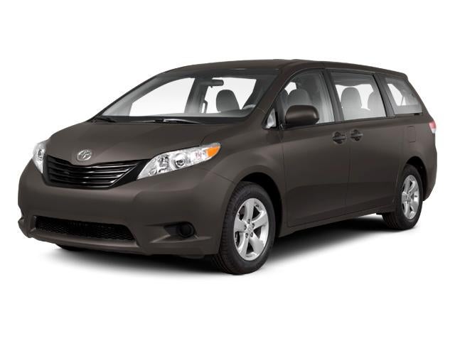 2013 Toyota Sienna 5dr 8-Pass Van V6 LE FWD (Natl)