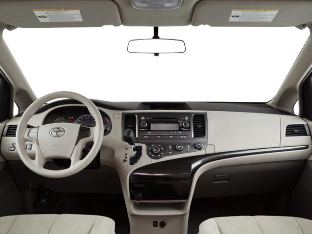 2013 Toyota Sienna 5dr 8-Pass Van V6 LE FWD (Natl)