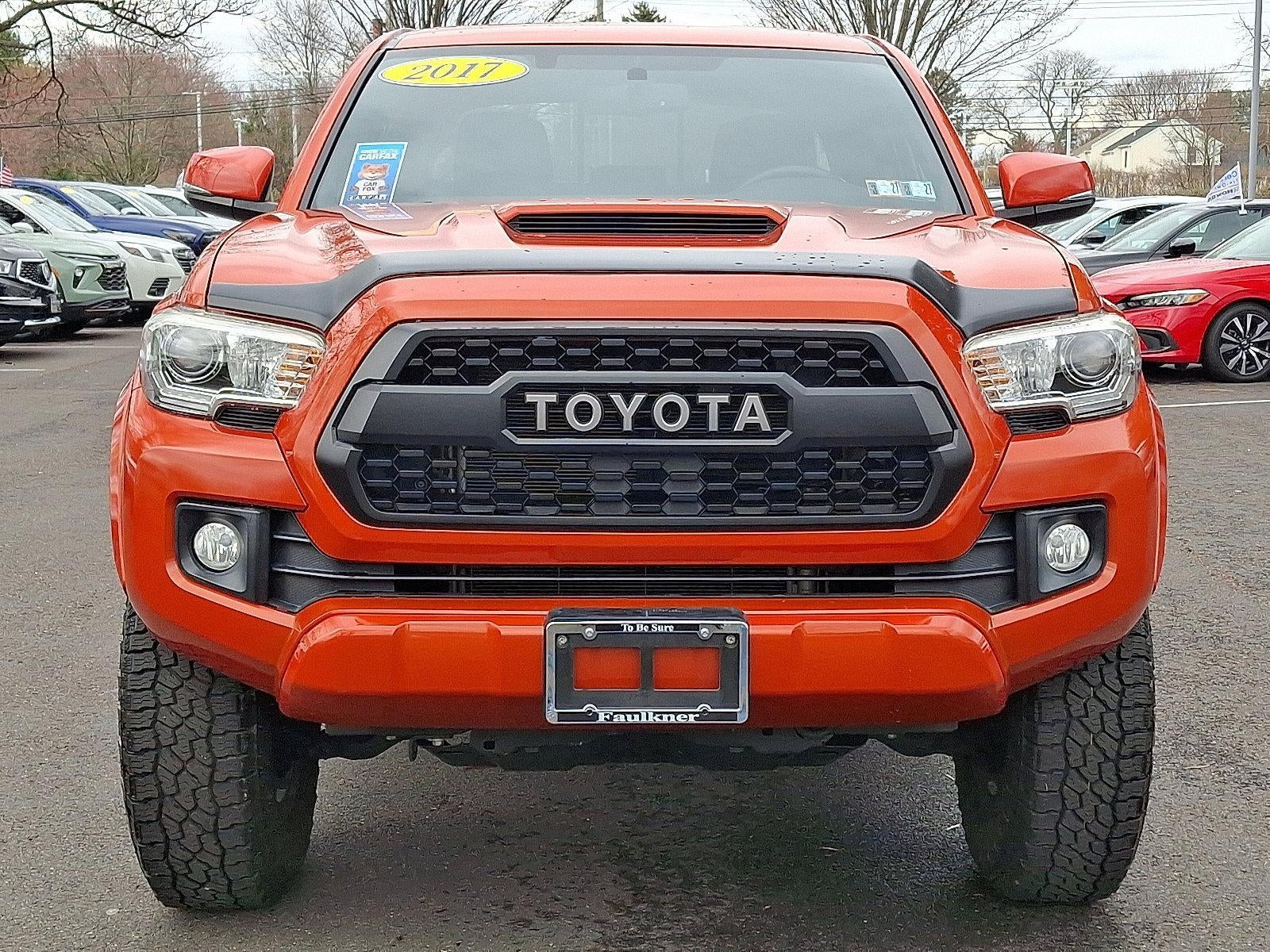 2017 Toyota Tacoma TRD Off Road Double Cab 5' Bed V6 4x4 MT (Natl)