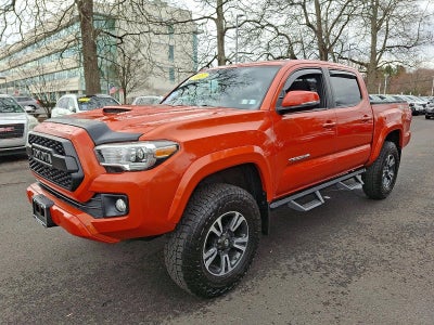 2017 Toyota Tacoma TRD Off Road Double Cab 5' Bed V6 4x4 MT (Natl)