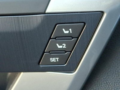 2025 Toyota Tundra 4WD 4WD Platinum CrewMax 5.5' Bed (Natl)