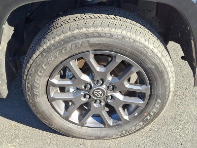 2025 Toyota Tundra 4WD 4WD Platinum CrewMax 5.5' Bed (Natl)