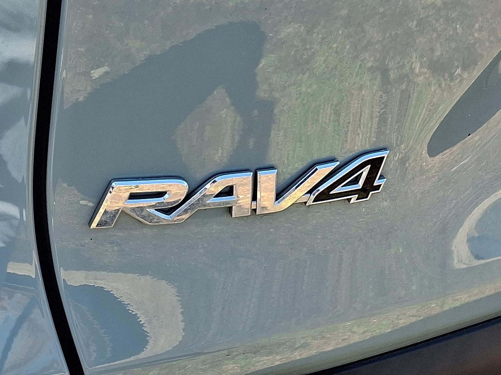 2023 Toyota RAV4 Hybrid XLE Premium AWD (Natl)