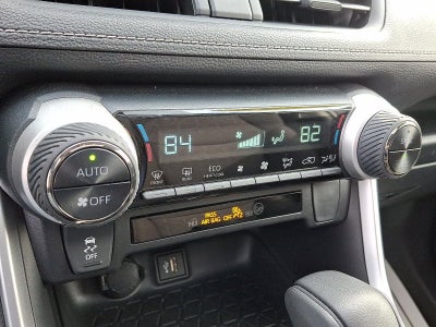 2025 Toyota RAV4 Hybrid XLE AWD (Natl)