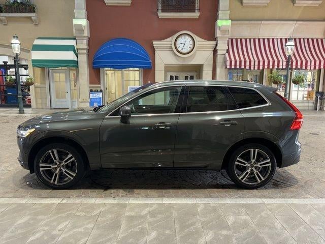 2018 Volvo XC60 T5 AWD Momentum