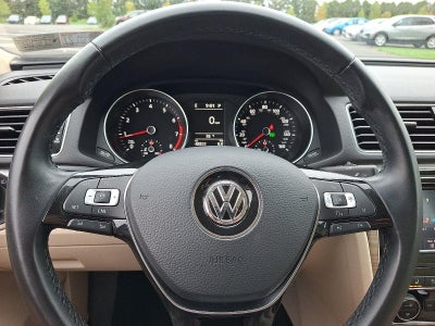 2018 Volkswagen Passat 2.0T SE Auto