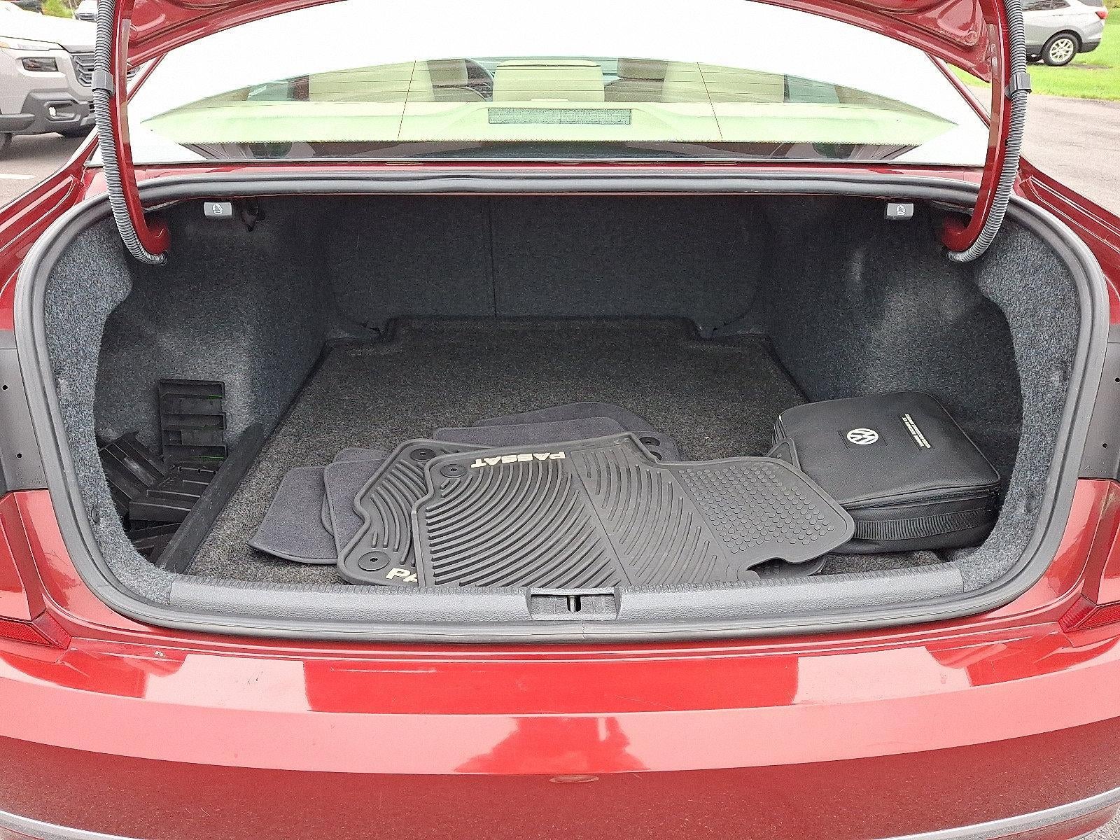 2018 Volkswagen Passat 2.0T SE Auto