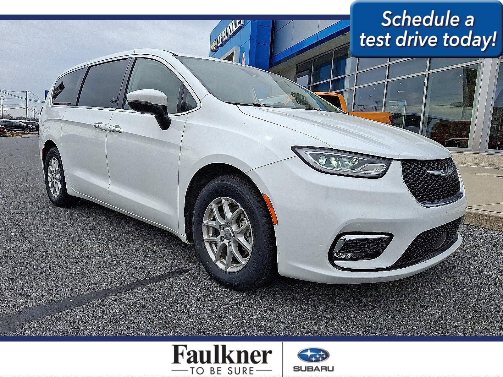 2023 Chrysler Pacifica Touring L FWD