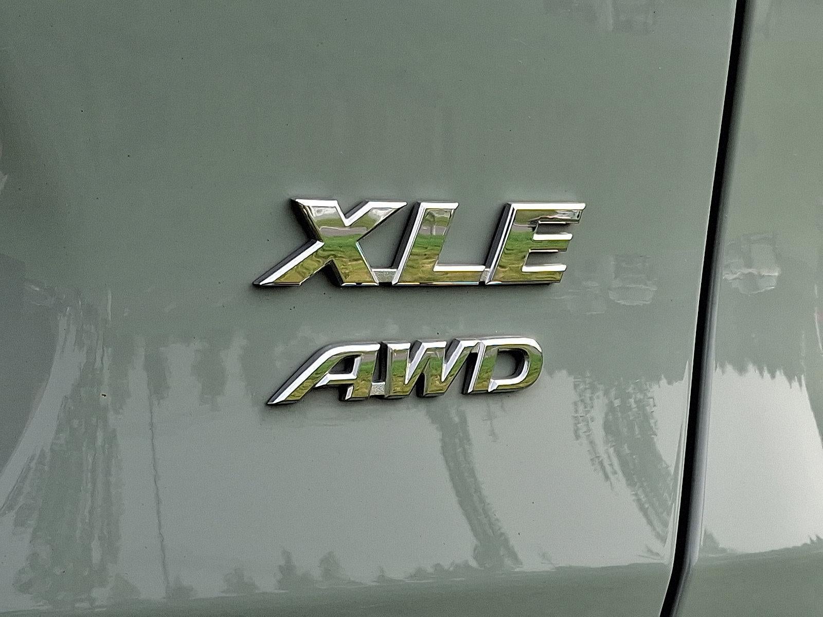 2020 Toyota RAV4 XLE Premium AWD (Natl)